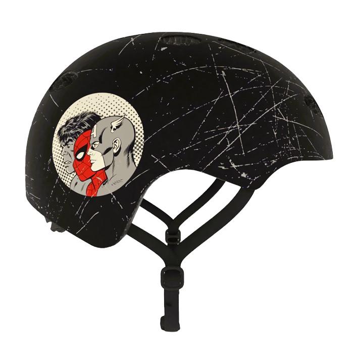 SPORTOVNÍ HELMA  MARVEL COMICS M 52-56 cm, uni